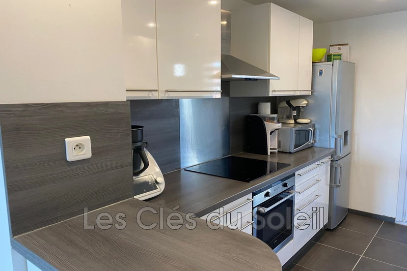 appartement  3 pièces  Hyères Centre-ville  71 m² -   