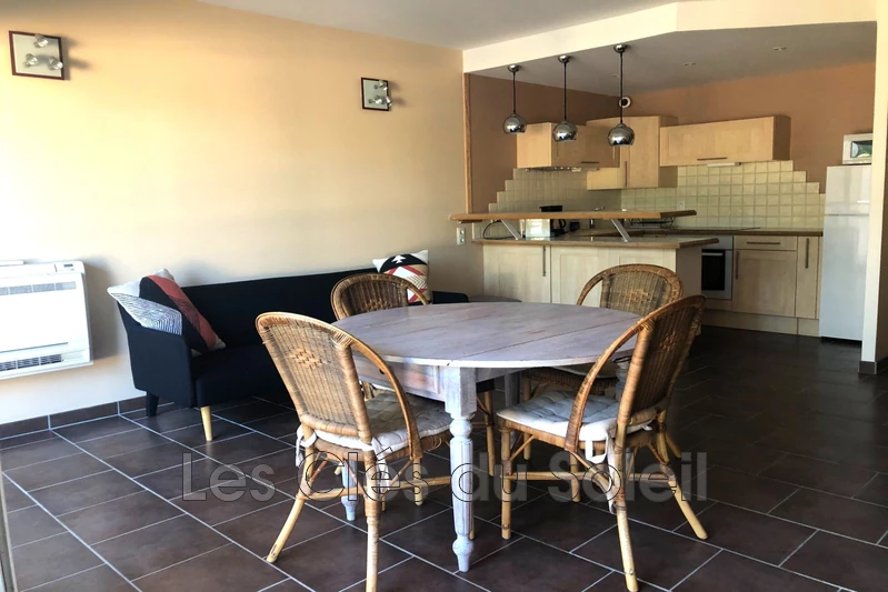 appartement  2 pièces  Hyères Port  47 m² -   
