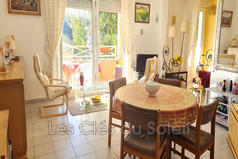 appartement  3 pièces  Toulon   70 m² -   