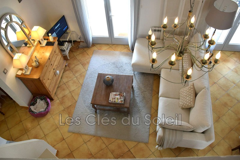 maison  4 pièces  Rocbaron   96 m² -   