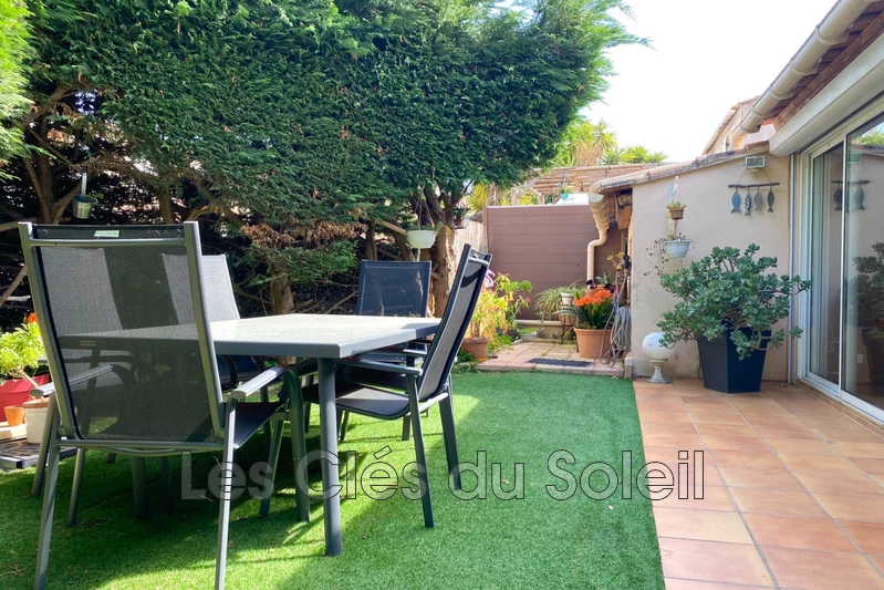 maison  4 pièces  Hyères Gare  80 m² -   