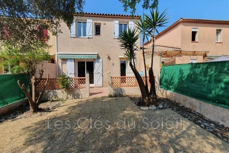 maison  4 pièces  La Crau   90 m² -   