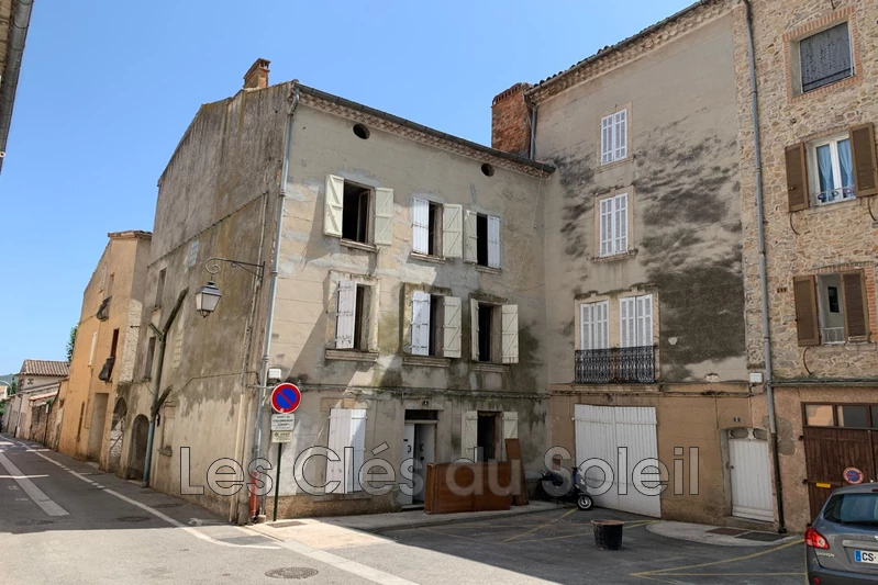 maison  14 pièces  Cuers   483 m² -   