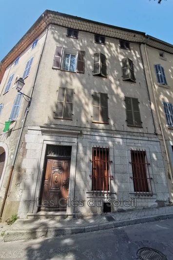 maison  9 pièces  Brignoles   200 m² -   
