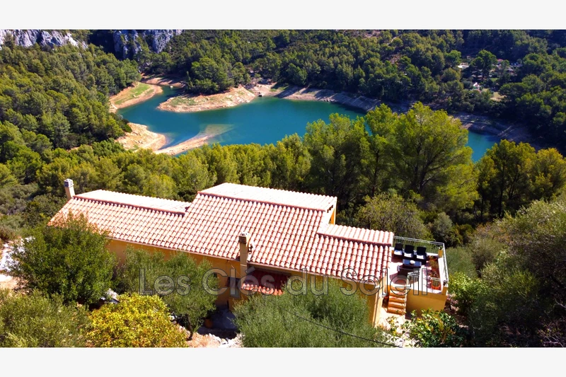 maison  5 pièces  Le Revest-les-Eaux Tour sarrazine  129&nbsp;m&sup2; -   