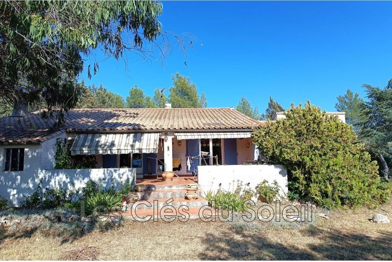 maison  6 pièces  Cuers   122 m² -   