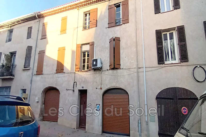 maison  6 pièces  Cuers   160 m² -   