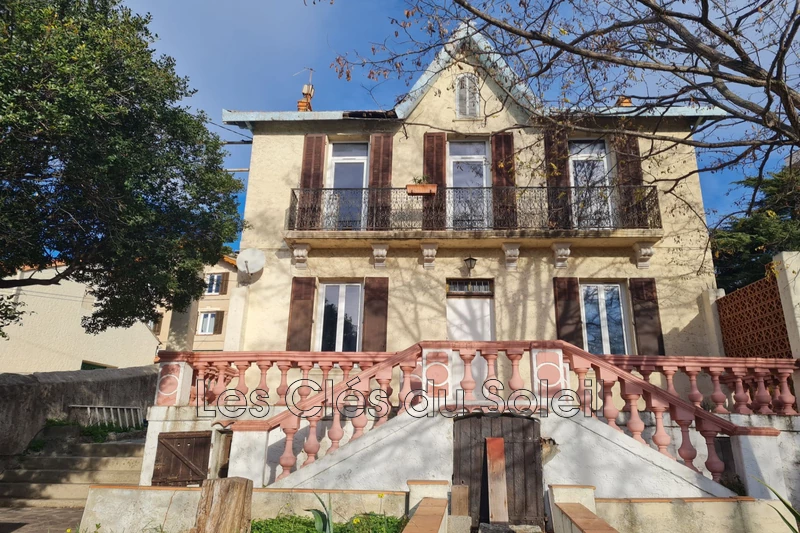 maison  6 pièces  Toulon Serinette  135 m² -   