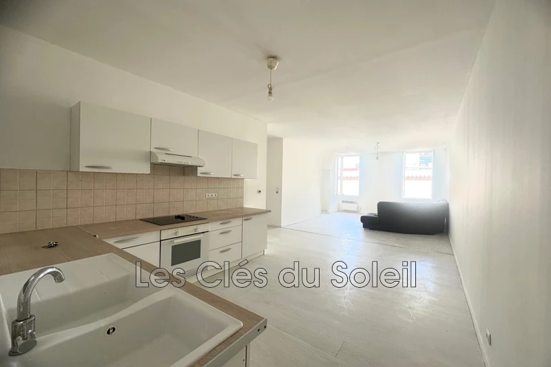 appartement  4 pièces  Toulon Haute ville  83&nbsp;m&sup2; -   