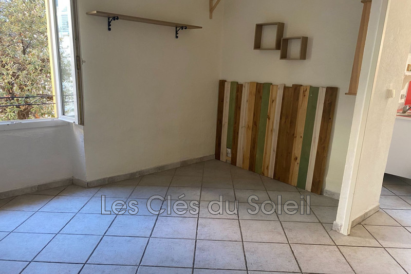 Photo n°3 - Vente appartement Hyères 83400 - 96 000 €