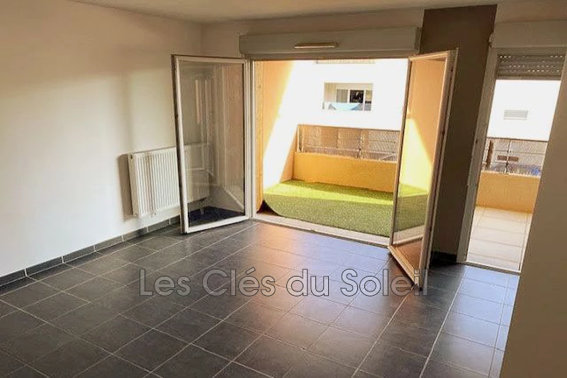 appartement  2 pièces  Cuers   43&nbsp;m&sup2; -   