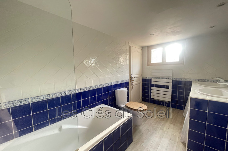 Photo n°9 - Vente maison Flassans-sur-Issole 83340 - 360 800 €