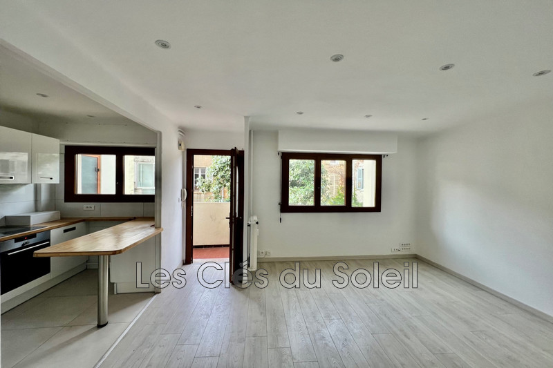 appartement  3 pièces  Toulon Le mourillon  55 m² -   