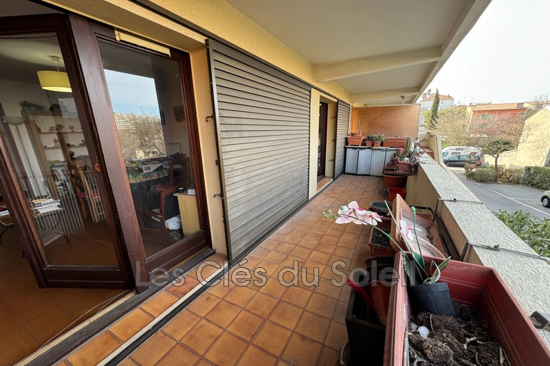appartement  3 pièces  Toulon Serinette  64 m² -   