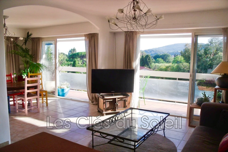 appartement  4 pièces  Hyères Olbius  65 m² -   