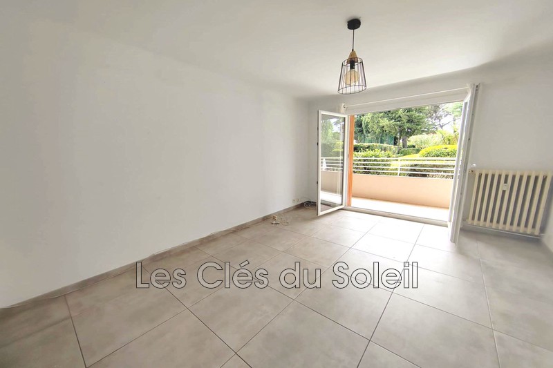 Photo n°1 - Vente appartement Cuers 83390 - 189 000 €