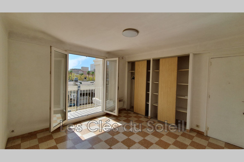 appartement  studio  Toulon   24 m² -   