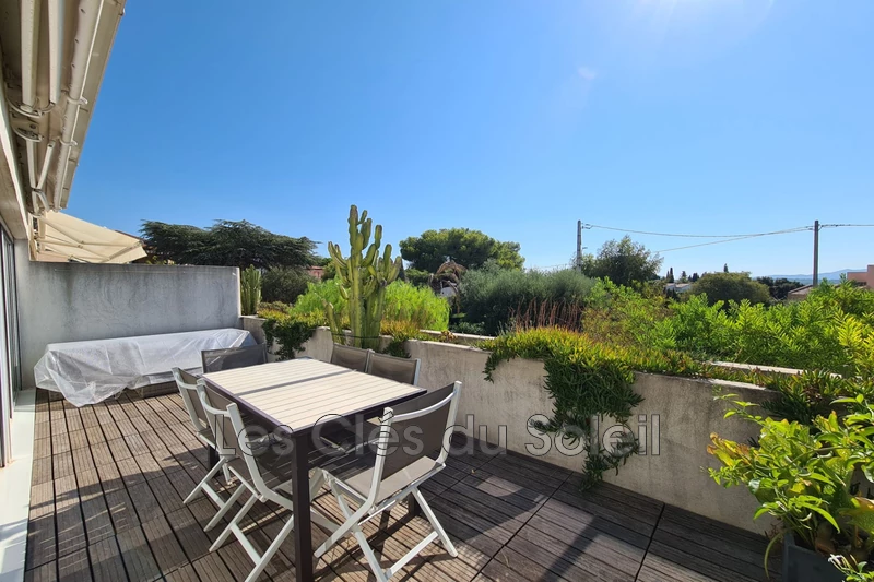 appartement  3 pièces  Bandol   68&nbsp;m&sup2; -   
