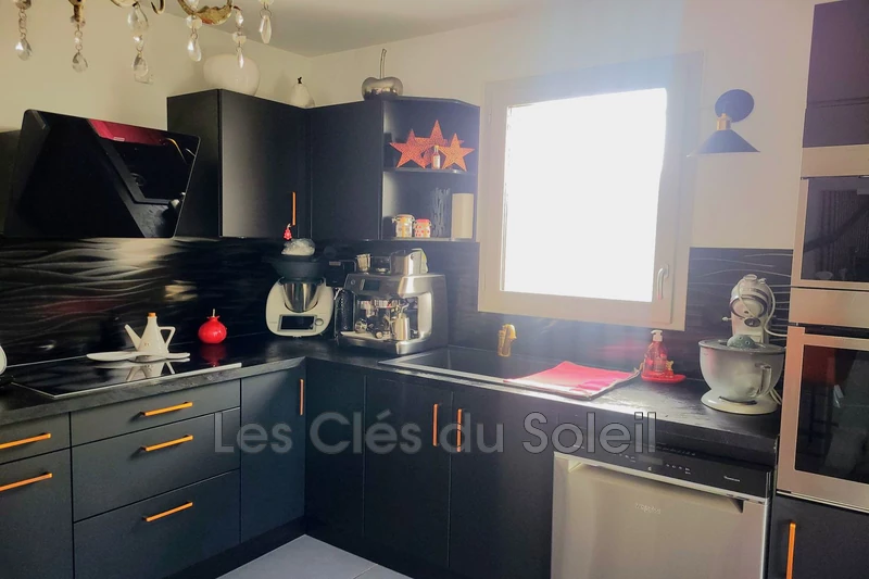 Vente maison contemporaine Le Revest-les-Eaux  