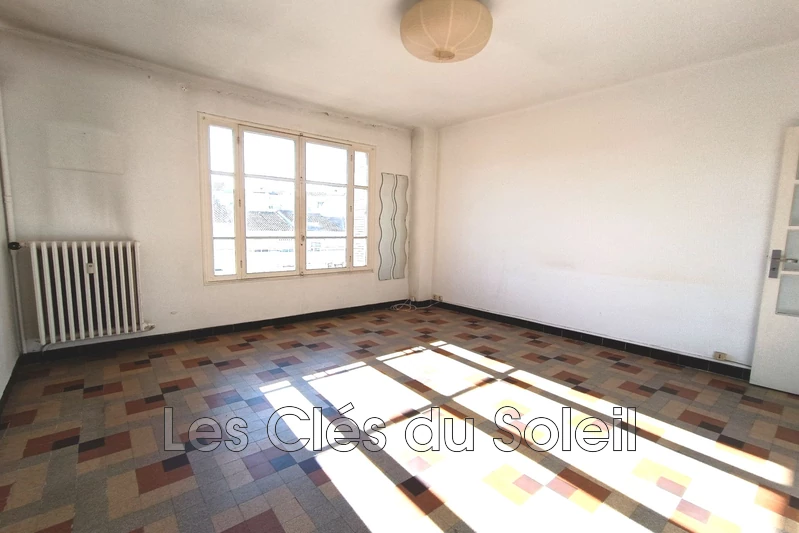 appartement  2 pièces  Toulon Champs de mars  58 m² -   