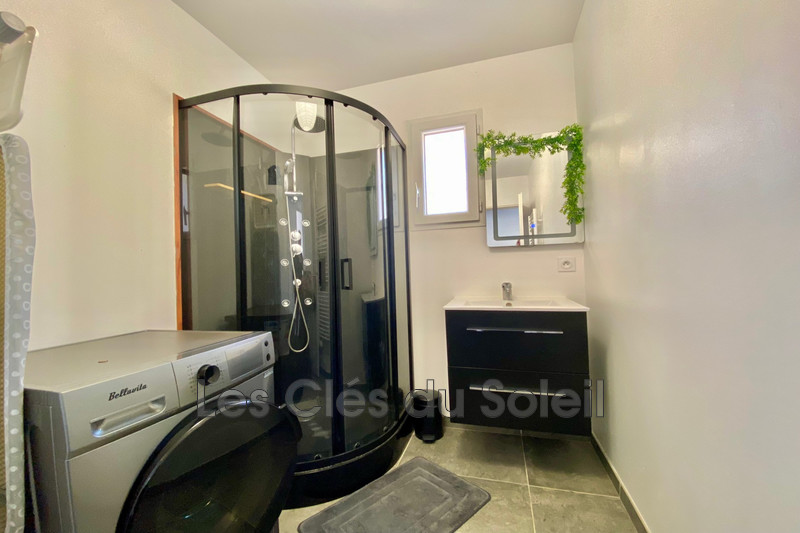 Vente maison contemporaine Sainte-Anastasie-sur-Issole  
