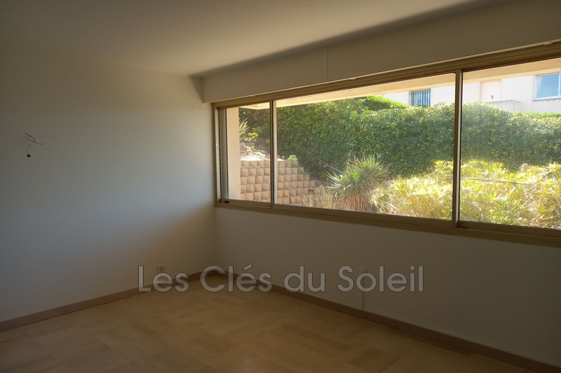 Photo n°9 - Vente Maison villa contemporaine Six-Fours-les-Plages 83140 - 1 830 000 €