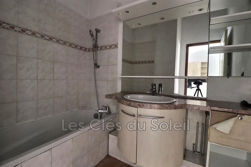 Vente maison de ville Cuers  