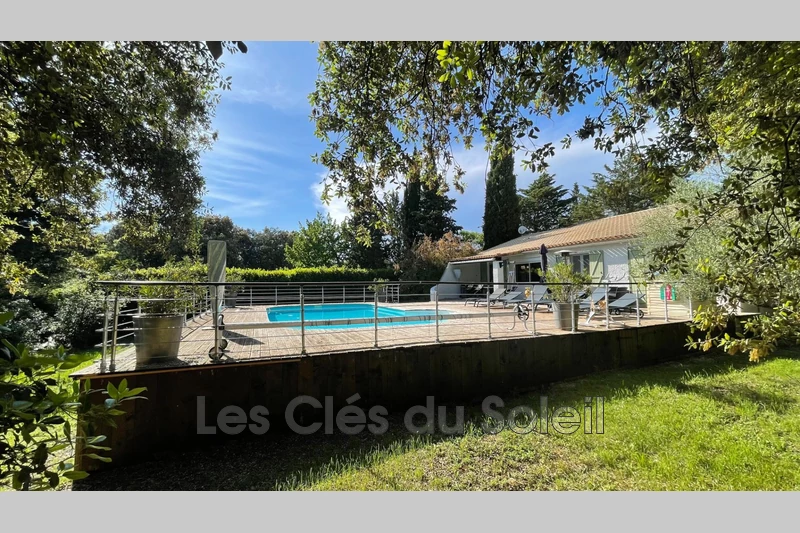 Photo n°10 - Vente Maison villa Sainte-Anastasie-sur-Issole 83136 - 395 000 €