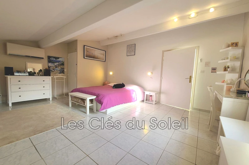 Photo n°10 - Vente maison Cuers 83390 - 625 000 €