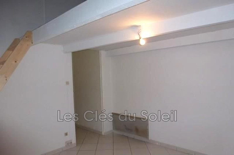 Photo n°2 - Vente appartement Toulon 83100 - 67 000 €