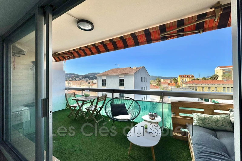 appartement  2 pièces  Hyères Centre-ville  44 m² -   