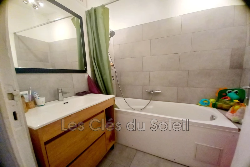 Photo n°6 - Vente maison de village La Valette-du-Var 83160 - 189 000 €