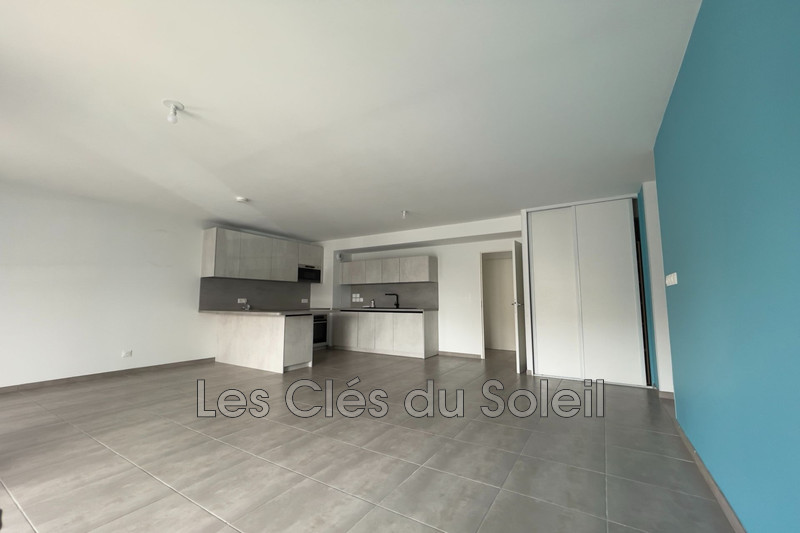 Photo n°1 - Vente appartement Cuers 83390 - 320 000 €