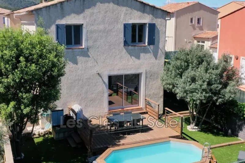 maison  5 pièces  Rocbaron   90&nbsp;m&sup2; -   