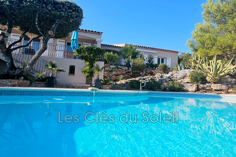maison  6 pièces  Garéoult   145 m² -   