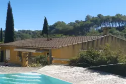 Photos  Maison à vendre Vins-sur-Caramy 83170