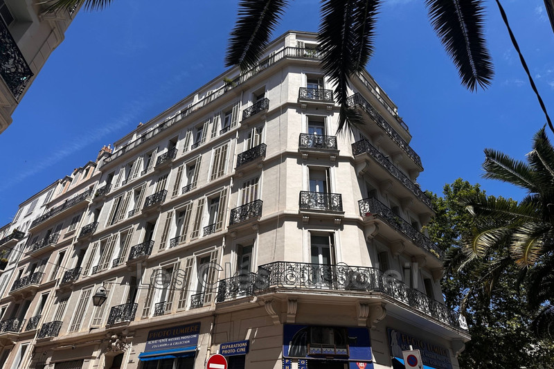 appartement  2 pièces  Toulon Haute ville  33 m² -   