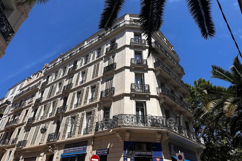 appartement  2 pièces  Toulon Haute ville  33 m² -   