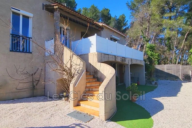 maison  La Crau La moutonne  182&nbsp;m&sup2; -   