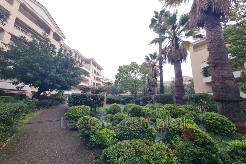 Vente appartement Hyères  