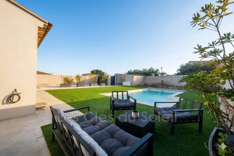 maison  4 pièces  Cuers   95&nbsp;m&sup2; -   