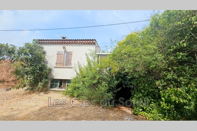 maison  Garéoult   77&nbsp;m&sup2; -   
