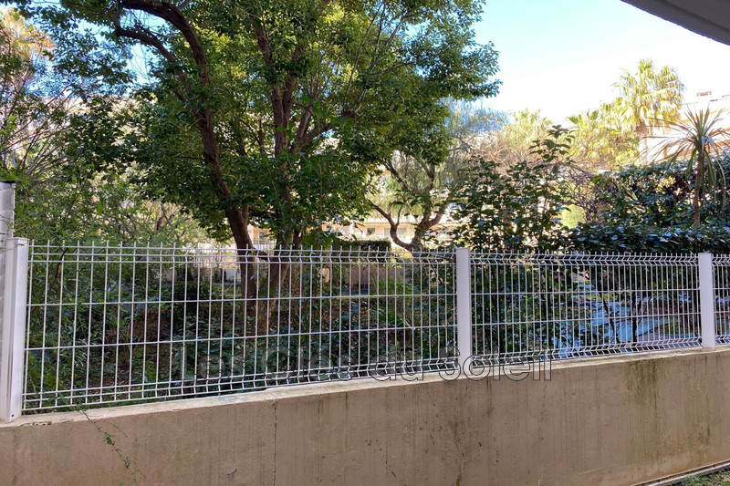 appartement  studio  Hyères Centre ville  34 m² -   