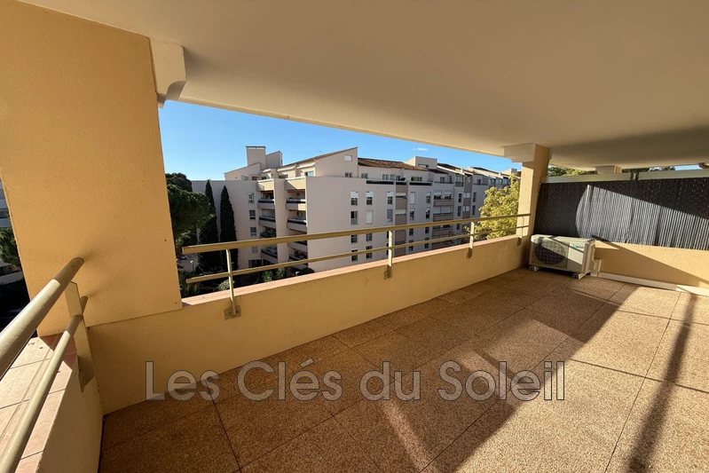 Vente appartement Hyères  