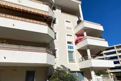 Vente appartement Hyères  