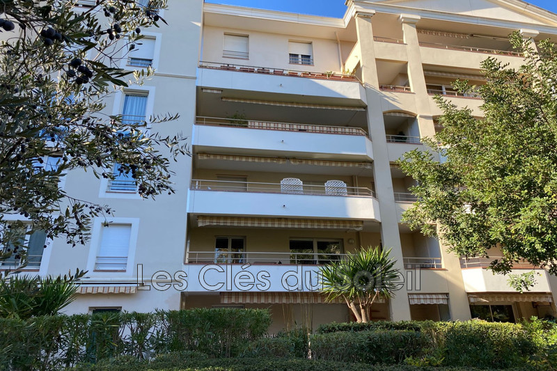 Photo n°2 - Vente appartement Hyères 83400 - 199 280 €