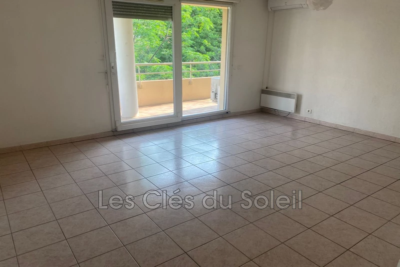 appartement  2 pièces  Hyères Centre ville  50 m² -   