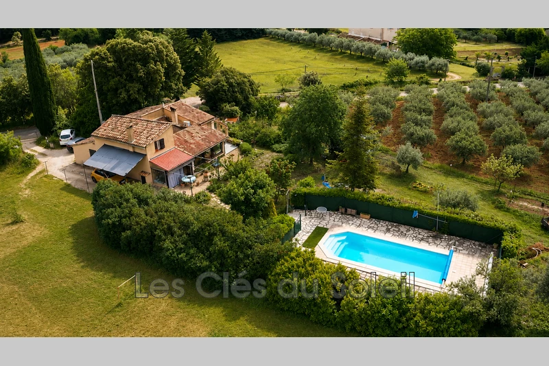 maison  5 pièces  Cotignac   90&nbsp;m&sup2; -   