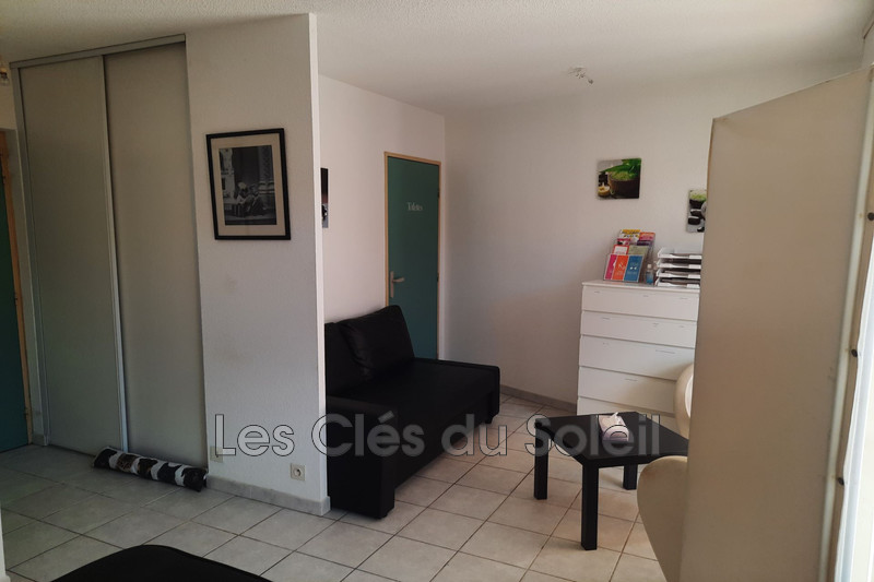 Photo n°2 - Vente Appartement dernier étage Saint-Mandrier-sur-Mer 83430 - 125 000 €