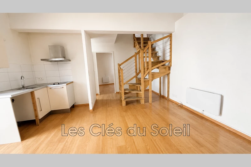 maison  3 pièces  Camps-la-Source   54&nbsp;m&sup2; -   